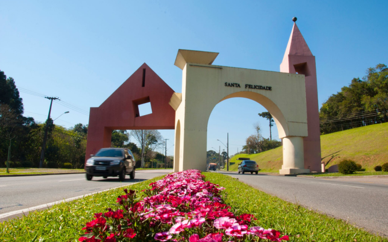 Vivendo o sonho em família: Descubra por que Santa Felicidade é o melhor lugar para morar!